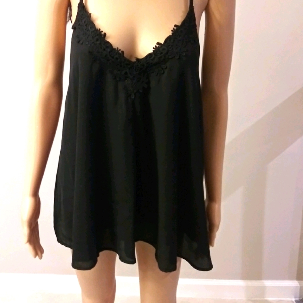 Sherosa small black tank top with embroidery nwt